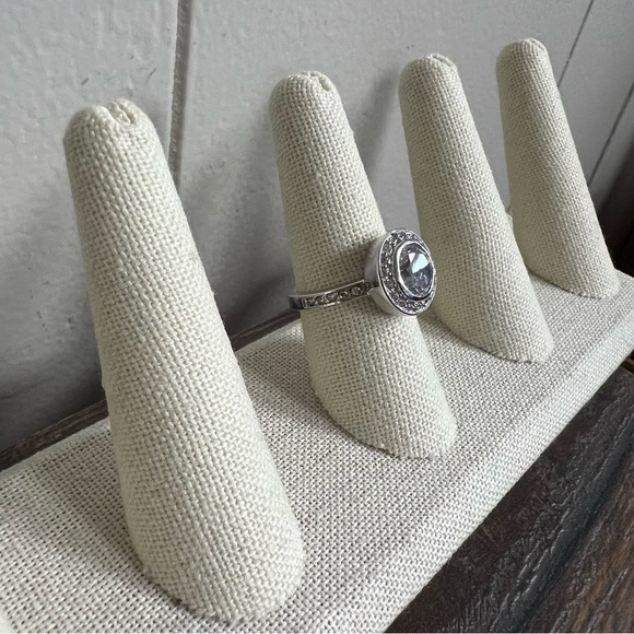 Sterling Silver Cubic Zirconia Ring SZ 7.75 - Picture 2 of 5